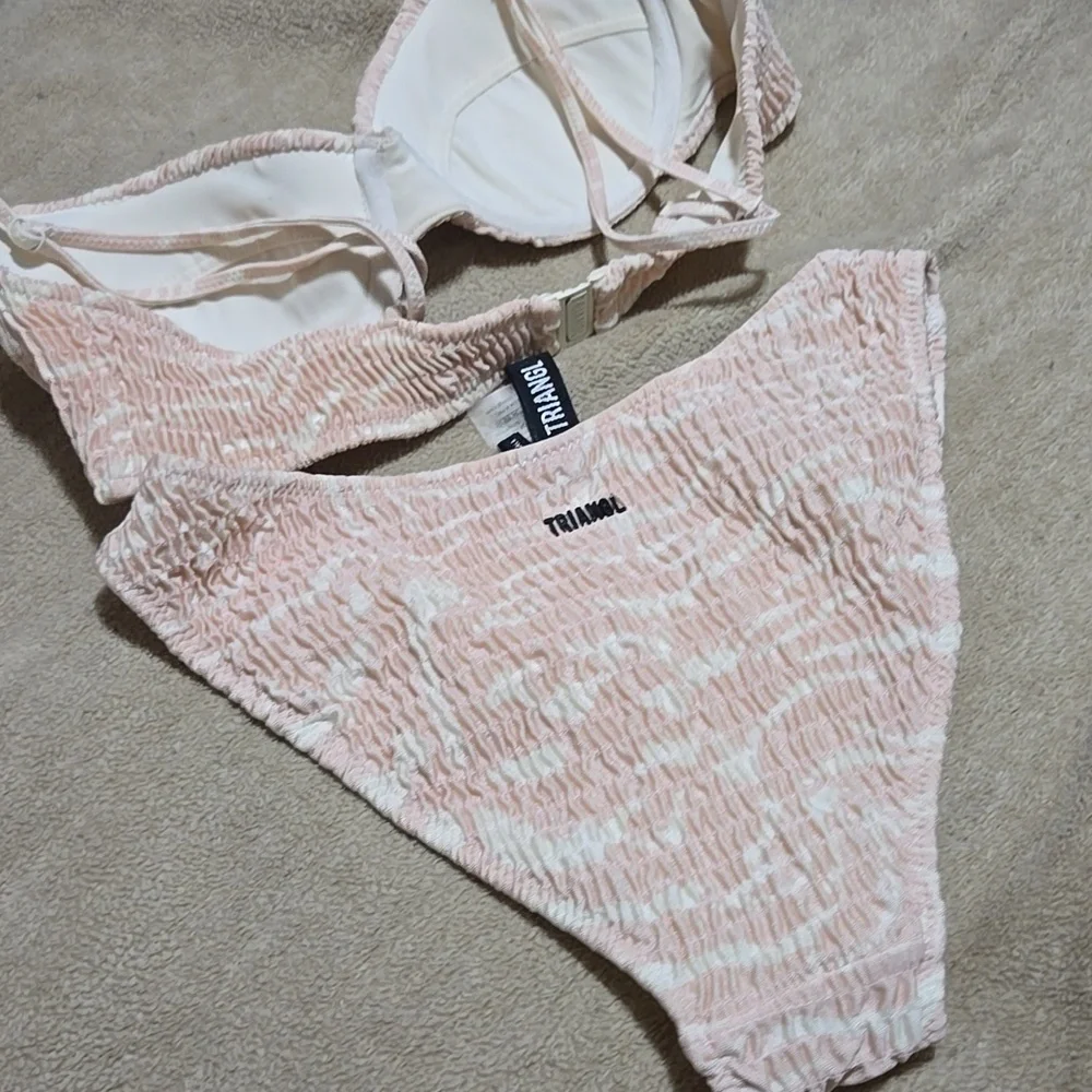 triangl swimwear Light Pink Textured Two-Piece Bikini Set Size Xsmall